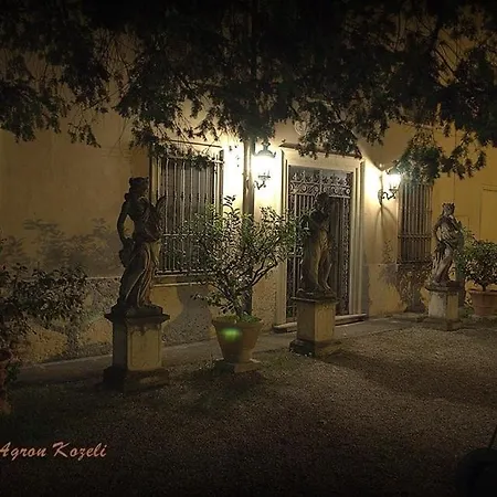 Antica Dimora Conti Custoza Alojamento de Acomodação e Pequeno-almoço Roverbella