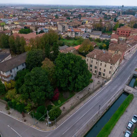 Antica Dimora Conti Custoza * Roverbella